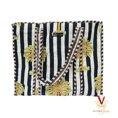 Monochrome Palm Tree Zipped Designer Carry All Tote Bag