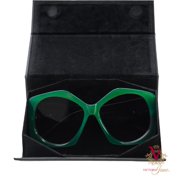 victoria jane Quinn Sunglasses in case