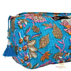 Floral Dreams Pouch Bag Set close up