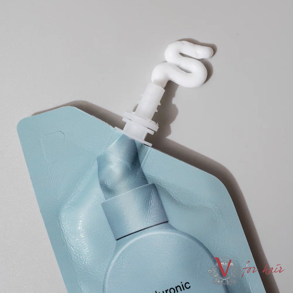 HIDEHERE - Hyaluronic Cream - 25ml coming out of pouch