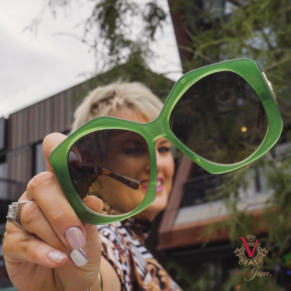 Quinn Sunglasses victoria jane close up