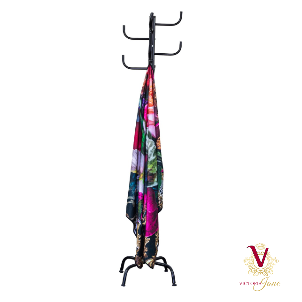 Victoria Jane - King Parrot Spa Art Towel bright colourful forest jungle beautiful hanging