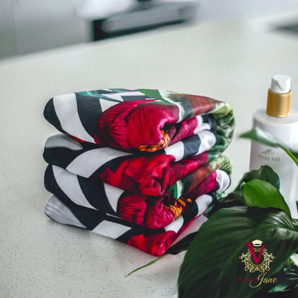 Victoria Jane - Lily Bird Bathroom Art Towel - Forest Fantasy Collection high quality polyester microfibre Towel colourful vibrant Forest Fantasy Collection, absorbent and anti-bacterial folded stack