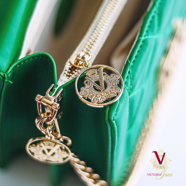 Victoria Jane - Quilted Cross Body Bag - Emerald Green zip logo