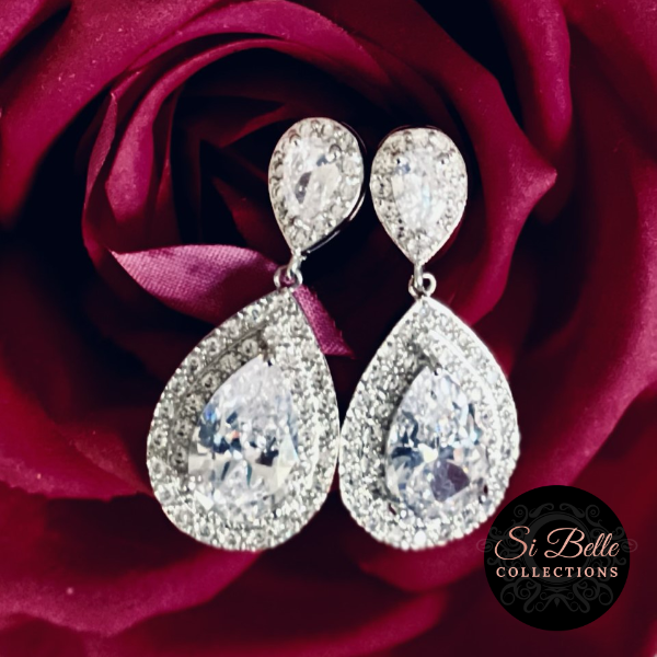 Si Belle Collections - Paris Tear Drop Earrings on rose